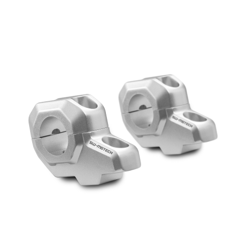 Riser manubrio inclinati Ø 28 mm A=30 mm. Posa a 22 mm. Argento.