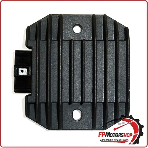 REGOLATORE DI TENSIONE PER YAMAHA TMAX 04-07 FZ6 /S2 04-10 WAI 12V CONNETTORE